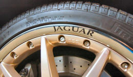 HighgateHouse Decals for Jaguar Wheels