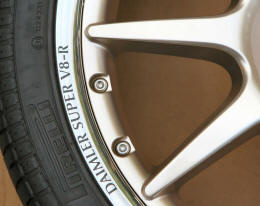 HighgateHouse Decals for Daimler Super V8-R Wheels