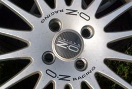 HighgateHouse Wheel Rim Decals - O.Z Racing centre